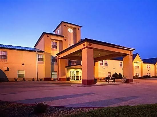 Days Inn by Wyndham Dodge City in Dodge City, United States