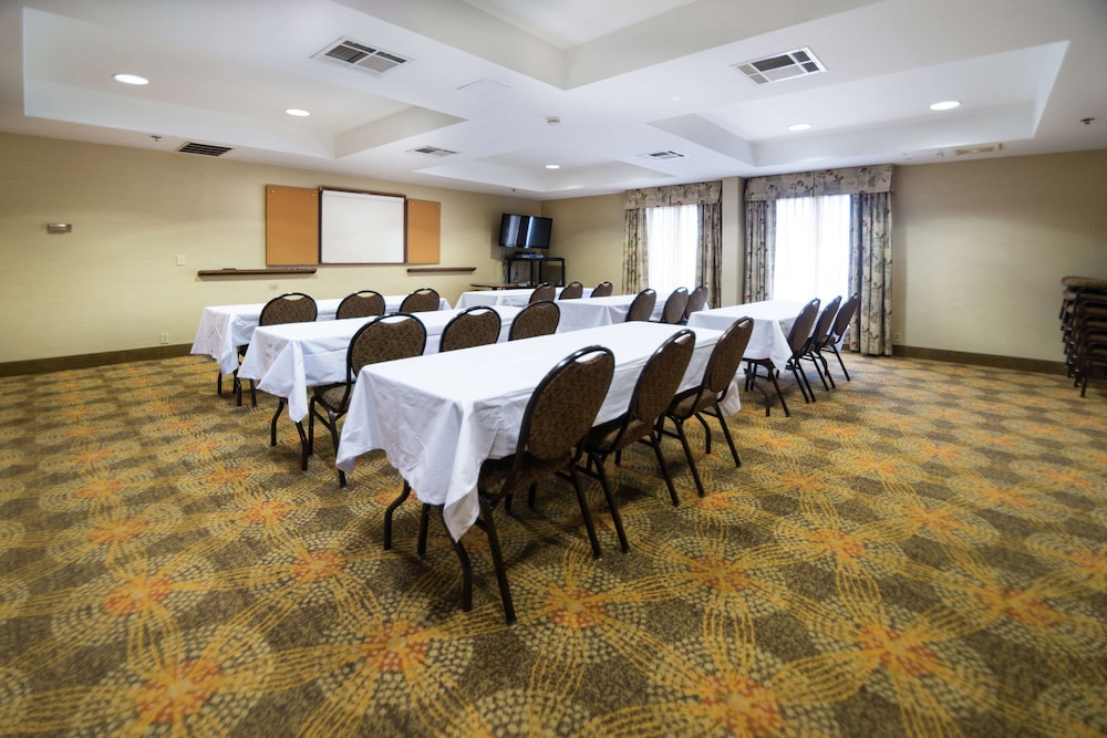 Hampton Inn Tulsa Broken Arrow - photo 50
