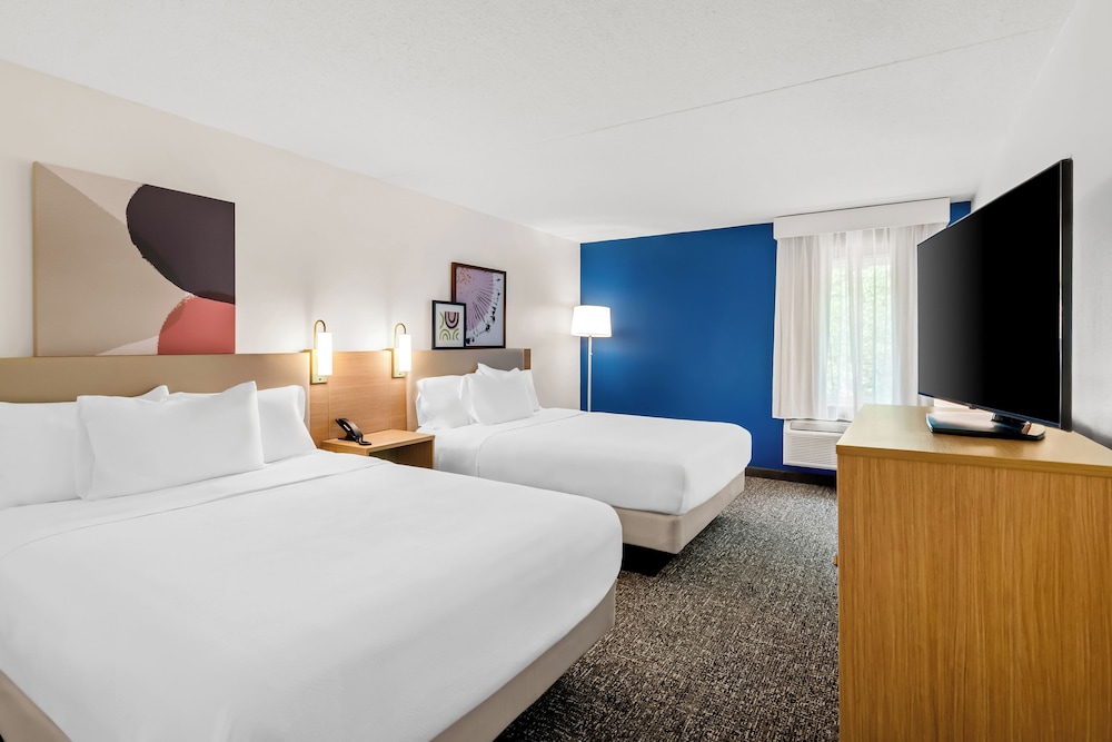 Spark by Hilton Lexington - photo 7