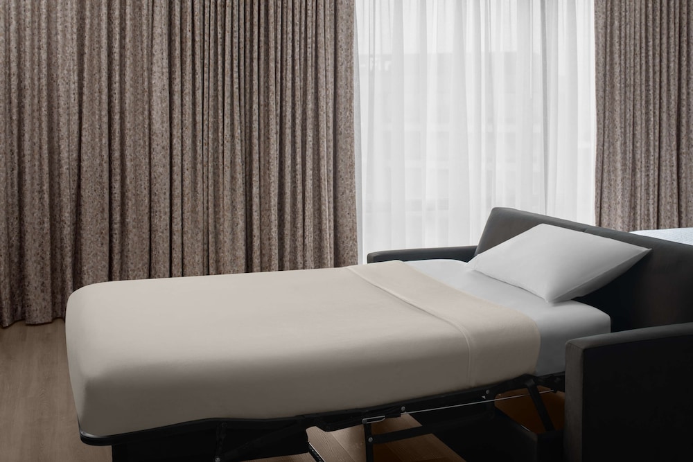 Homewood Suites By Hilton Grand Prairie At Epiccentral - photo 9