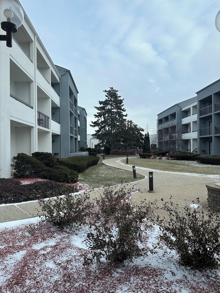 Courtyard by Marriott Chicago Glenview Northbrook - photo 35