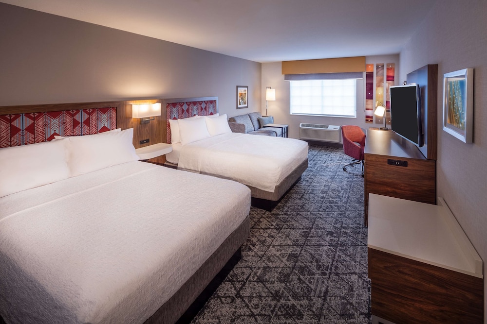 Hampton Inn Pullman - photo 16