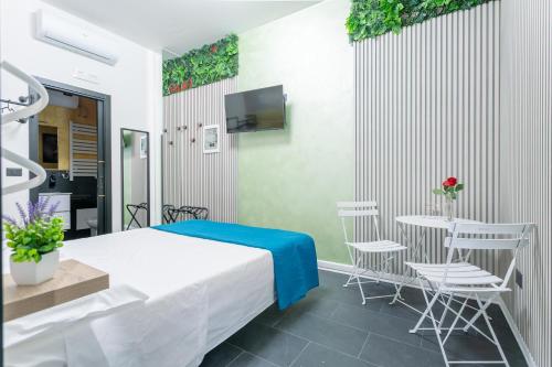 Le Regine Home suites Adult Only — 4-Star Luxury Hotel in Rome, Italy