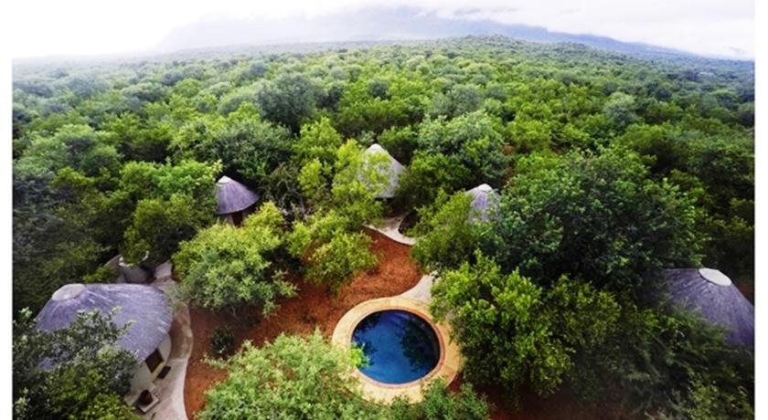 Shikwari Nature Reserve — 4-Star Luxury Hotel in Hoedspruit, South Africa