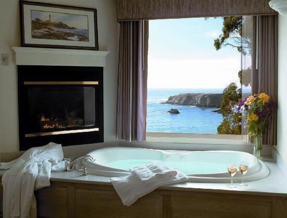 North Cliff Hotel in Fort Bragg, United States