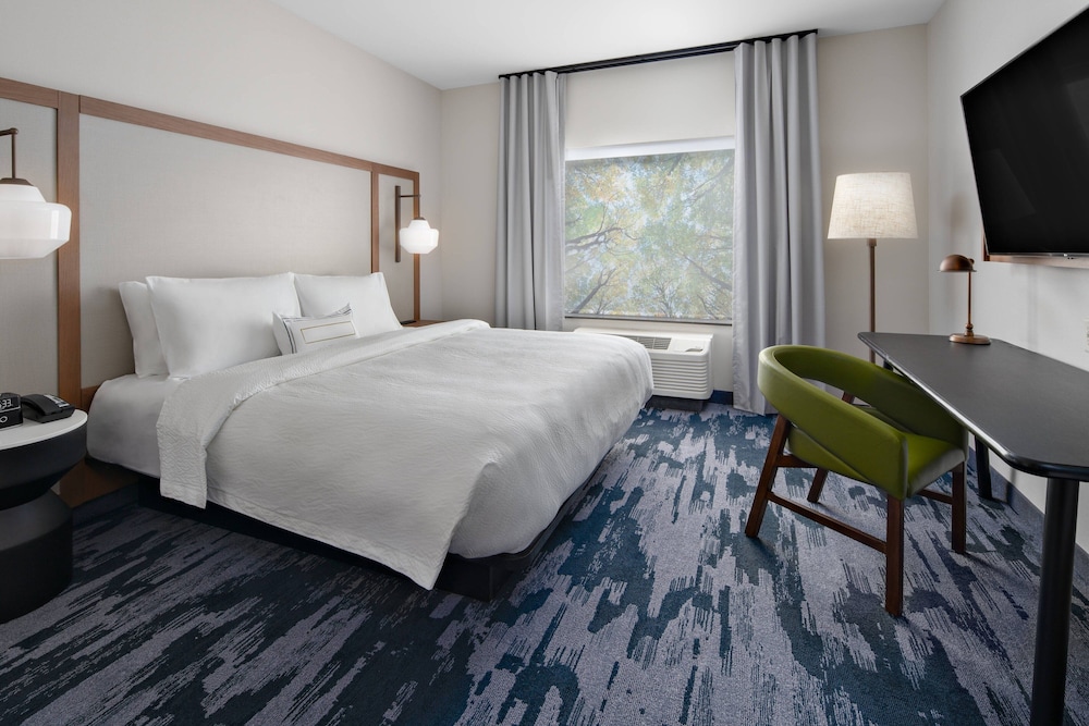Fairfield Inn & Suites by Marriott Lake Geneva - photo 9