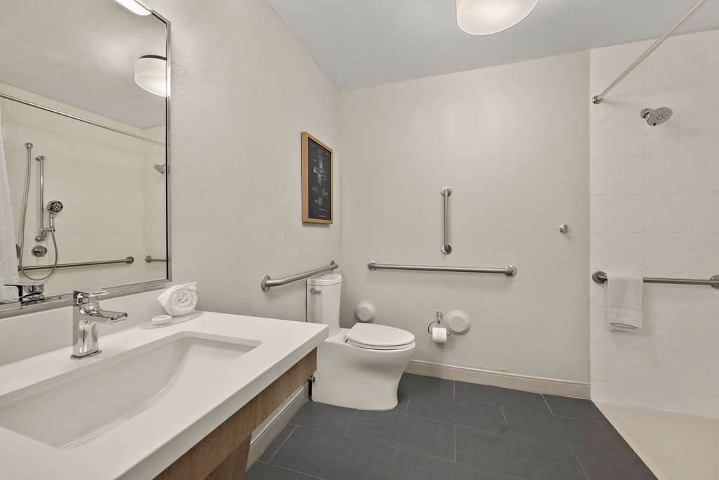 Sonesta Simply Suites Jersey City - photo 44