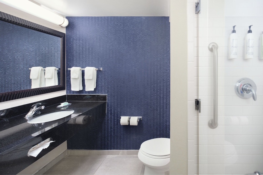 Fairfield Inn and Suites by Marriott Columbia - photo 13
