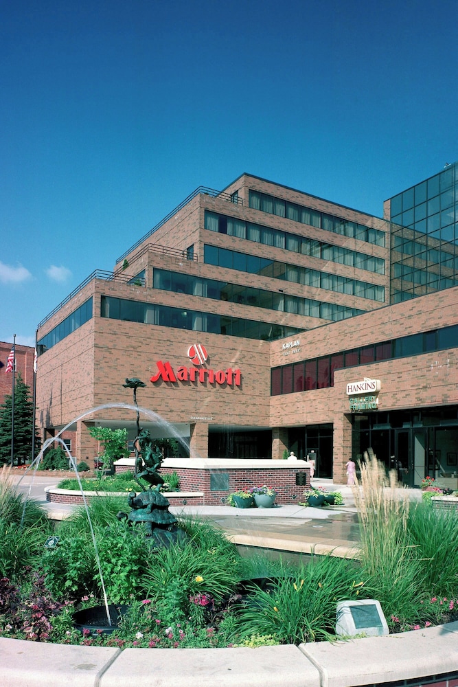 Marriott East Lansing at University Place - photo 37