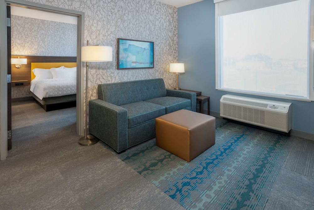 Tru by Hilton Pensacola Airport Medical Center - photo 20