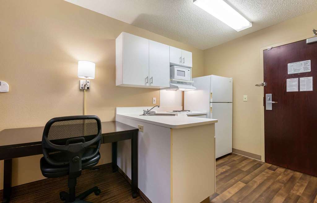 Extended Stay America Suites Rockford I90 - photo 23