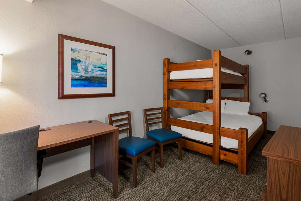 Best Western Bridgeview Hotel - photo 18