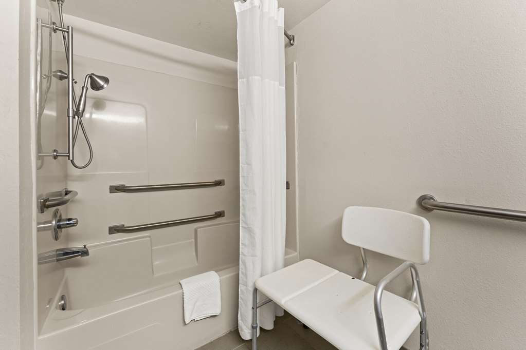 Quality Inn Sandersville - photo 13