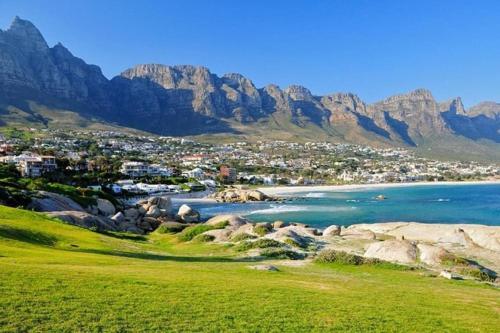 Cape Town Sea Point Beautiful 2 Bedroom Apartment @Tucked Away