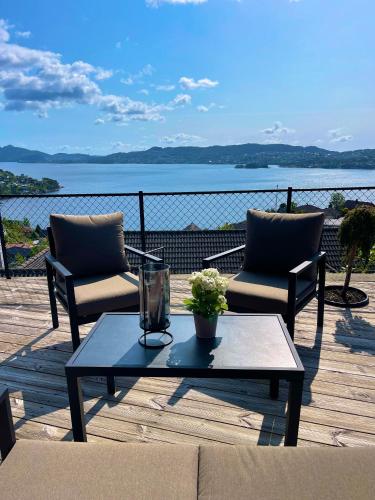 2 Leiligheter Med Panoramautsikt — 4-Star Luxury Hotel in Bergen, Norway