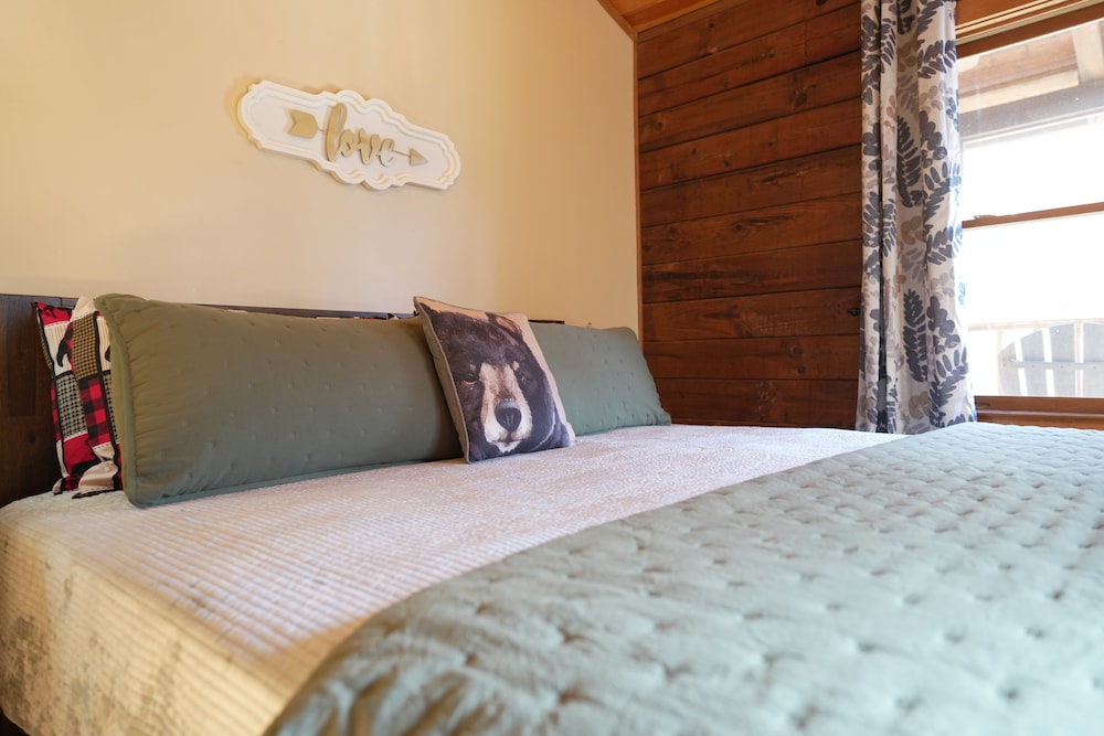Love Shack - photo 6