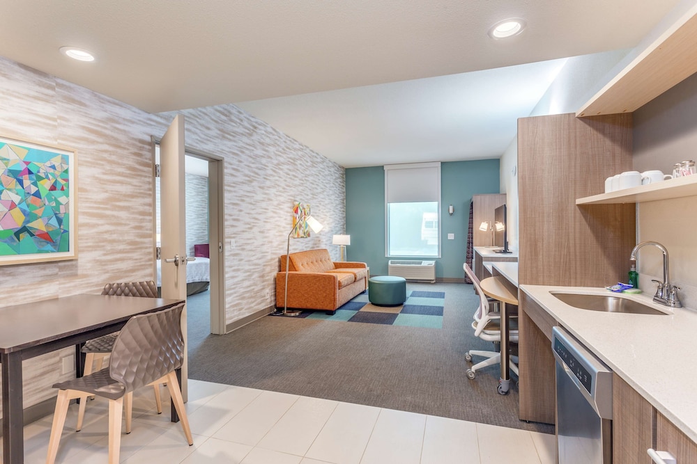 Home2 Suites by Hilton Indianapolis Northwest - photo 6