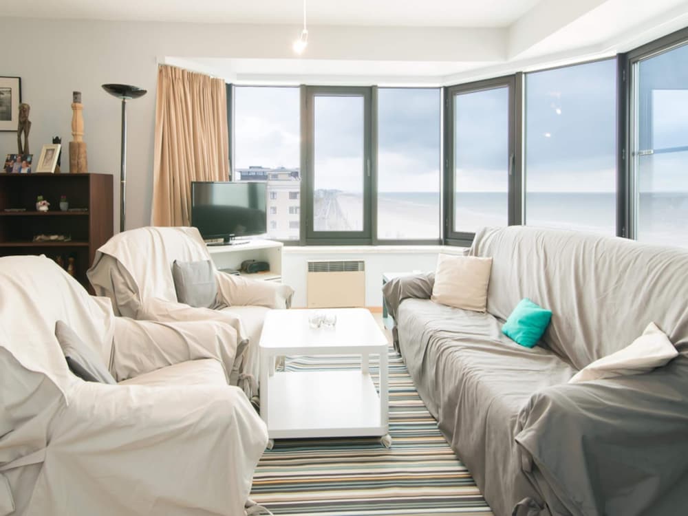 Apartment With sea View Near Raversijde — 4-Star Luxury Hotel in Ostend, Belgium
