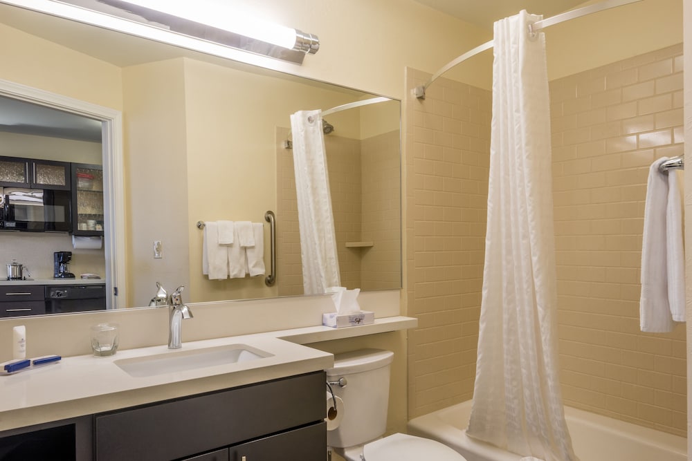 Candlewood Suites Midwest City by IHG - photo 22