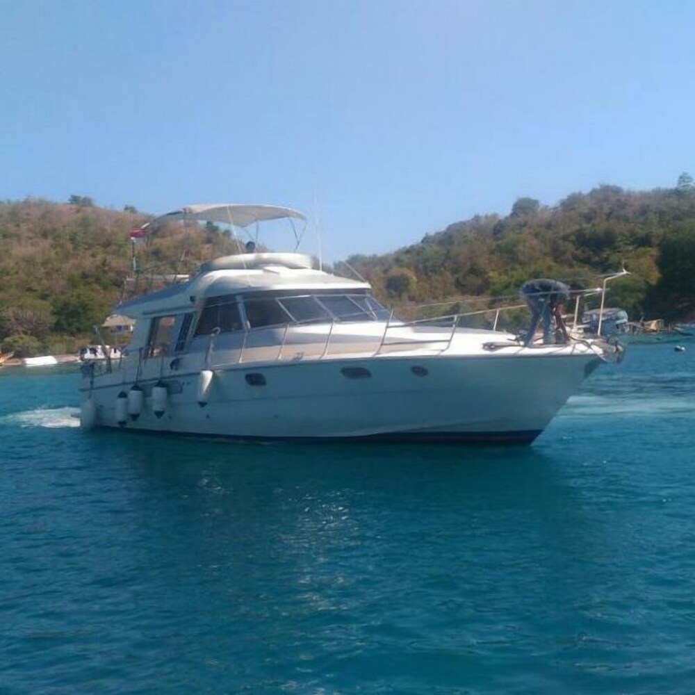 Laislabonita in Labuan Bajo, Indonesia