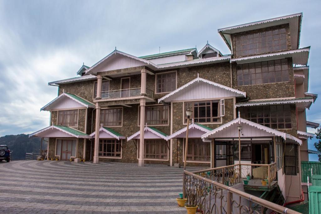 Anutri Hill Resort in Darjiling, India