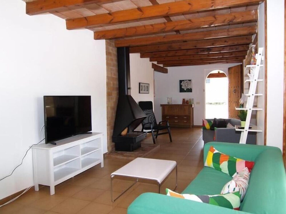 Finca Can Mateu - carbon neutral hotel in Campos