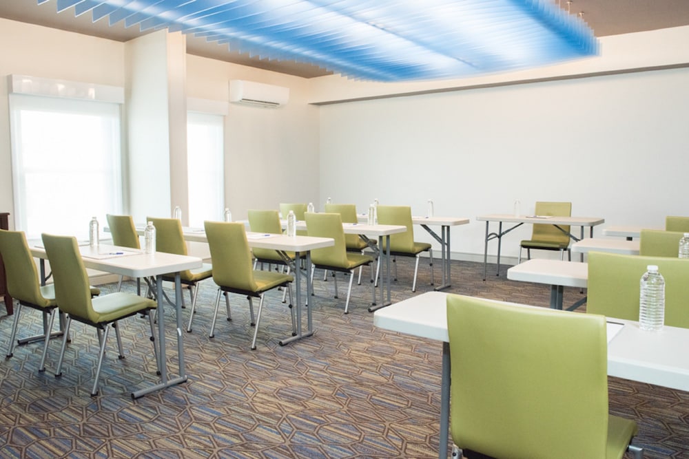 Holiday Inn Express Moss Point by IHG - photo 34