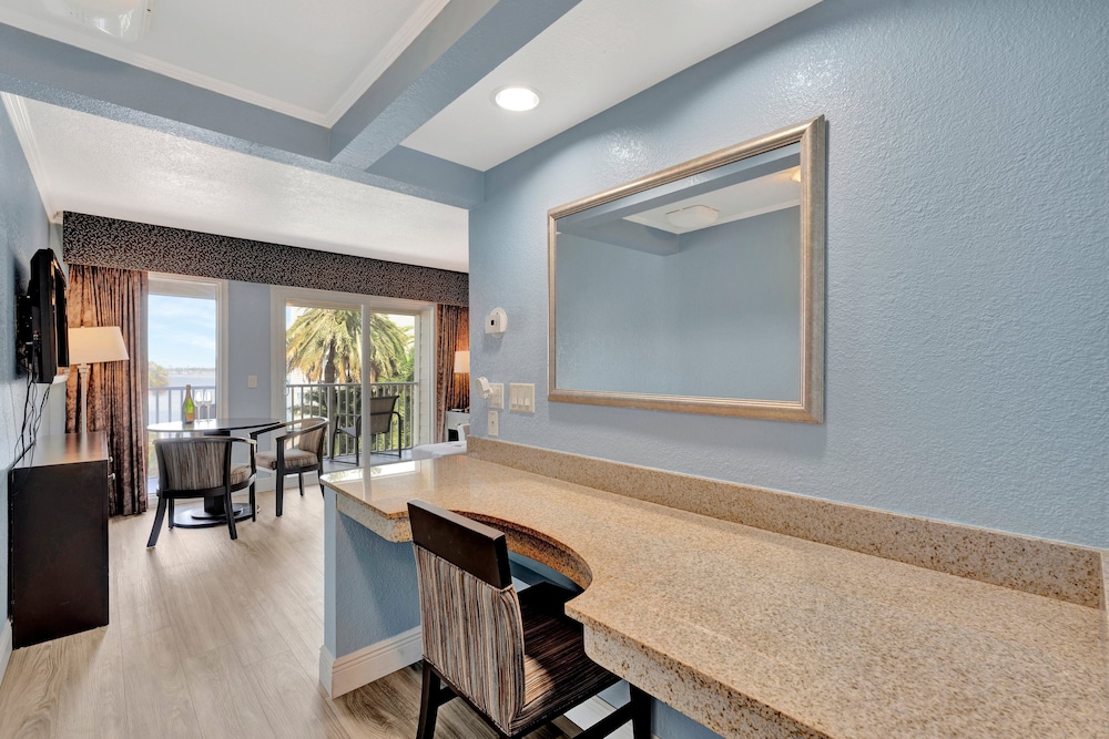 Seaside Luxury Oasis with balcony - photo 38