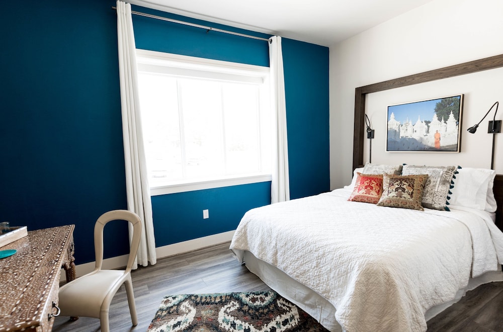 Bishop Arts Hotel by Qresorts. - photo 5