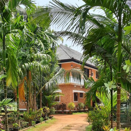 Joan's Homestay — 4-Star Luxury Hotel in Vaikam, India