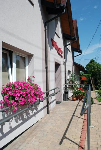 Pokoje Hotelowe Wiktoria in Pszczyna, Poland