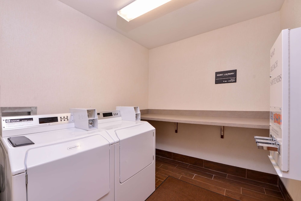 Hampton Inn York - photo 26