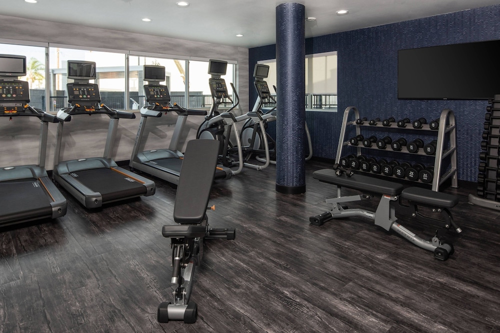 Fairfield Inn & Suites by Marriott Anaheim Los Alamitos - photo 28