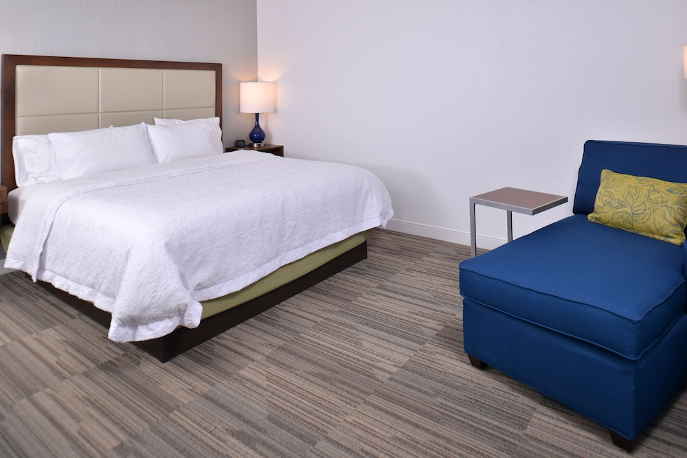 Hampton Inn & Suites Ann Arbor West - photo 15