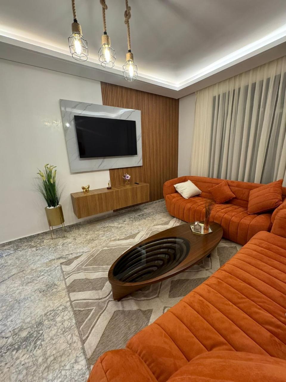 Luxueux Appartement 52 Guéliz Marrakech — 4-Star Luxury Hotel in Marrakesh, Morocco