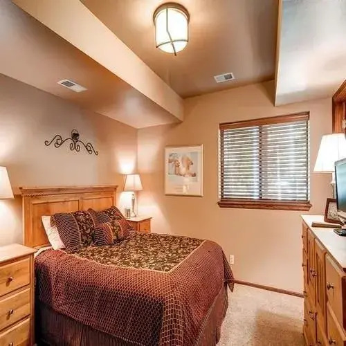 Village Point By Pinnacle Lodging - photo 17