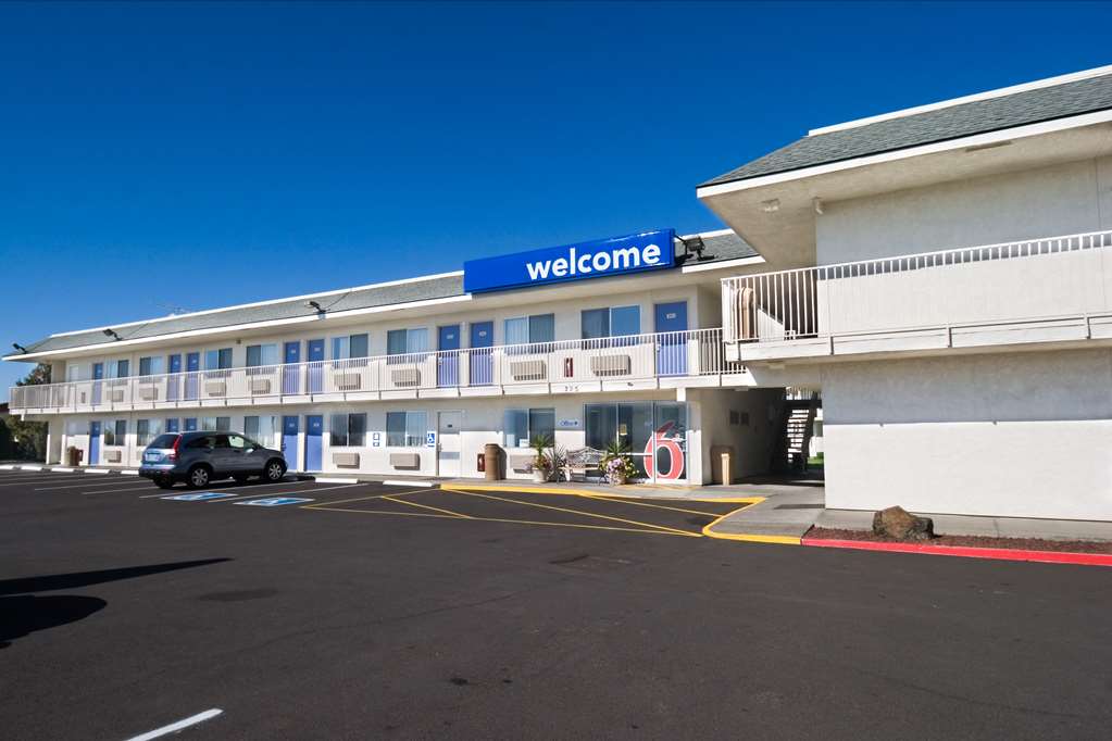 Motel 6 Pendleton OR - photo 2