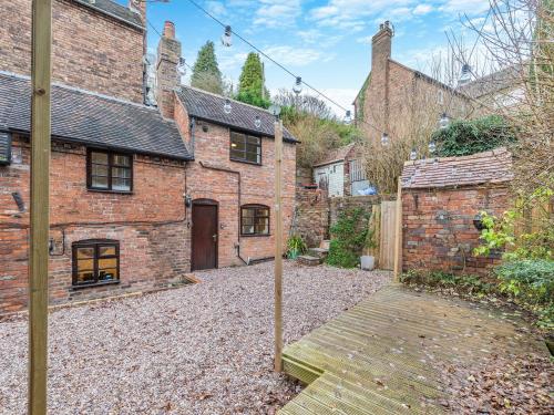 The Wild Cherry Tree Retreat — hotel in Ironbridge
