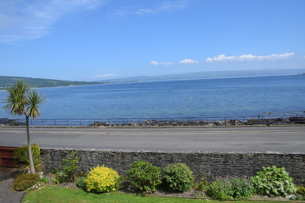 One Marine Place — 4-Star Luxury Hotel in Rothesay, United Kingdom