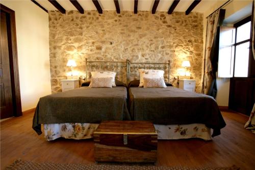 Casa Rural La Cañada — 4-Star Luxury Hotel in Aldeanueva Del Camino, Spain