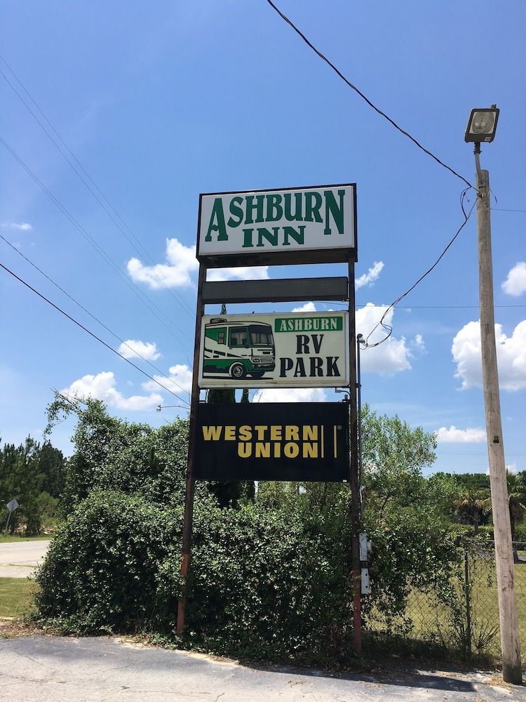 Ashburn Inn & RV Park - photo 7
