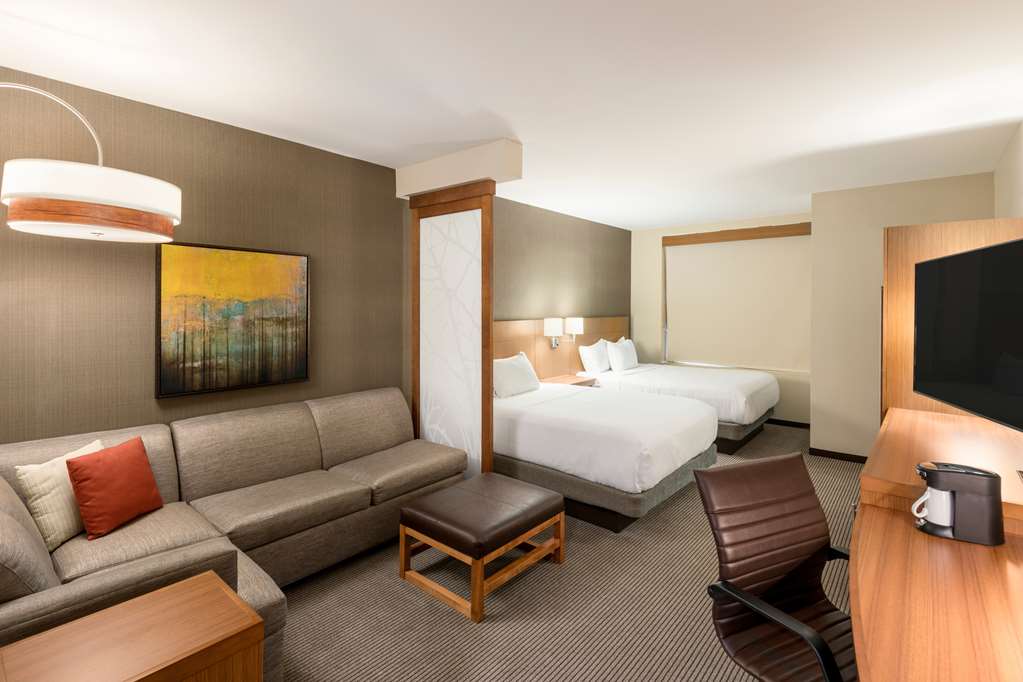 Hyatt Place Greenville Downtown - photo 67