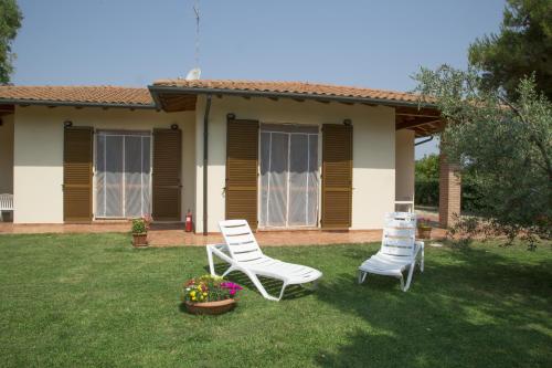 Agriturismo Sant'Orsola — 4-Star Luxury Hotel in Follonica, Italy