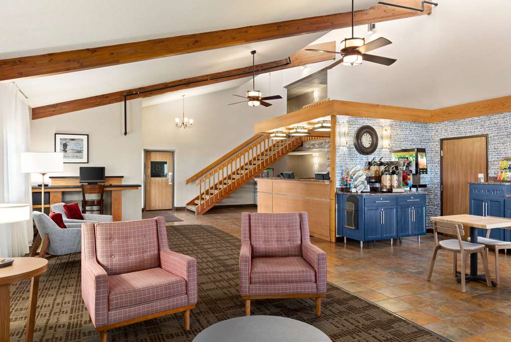 AmericInn by Wyndham Roseau - photo 12