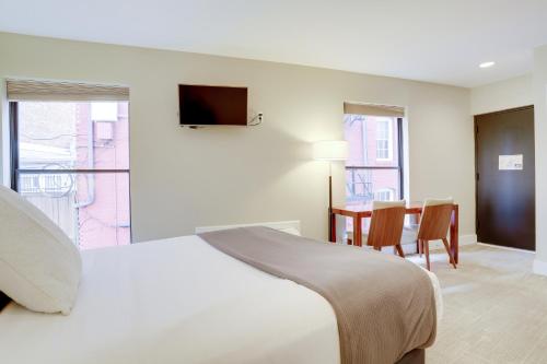 DuPont Place Boutique Inn - photo 59