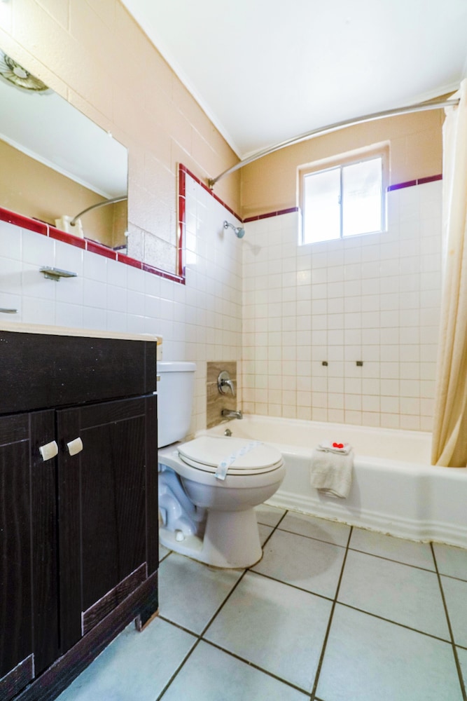 Oyo Hotel Beeville Us 181 - photo 58