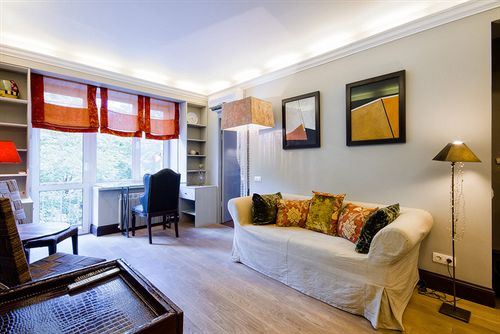 LikeHome Apartments Frunzenskaya — 4-Star Luxury Hotel in Moscow, Russia