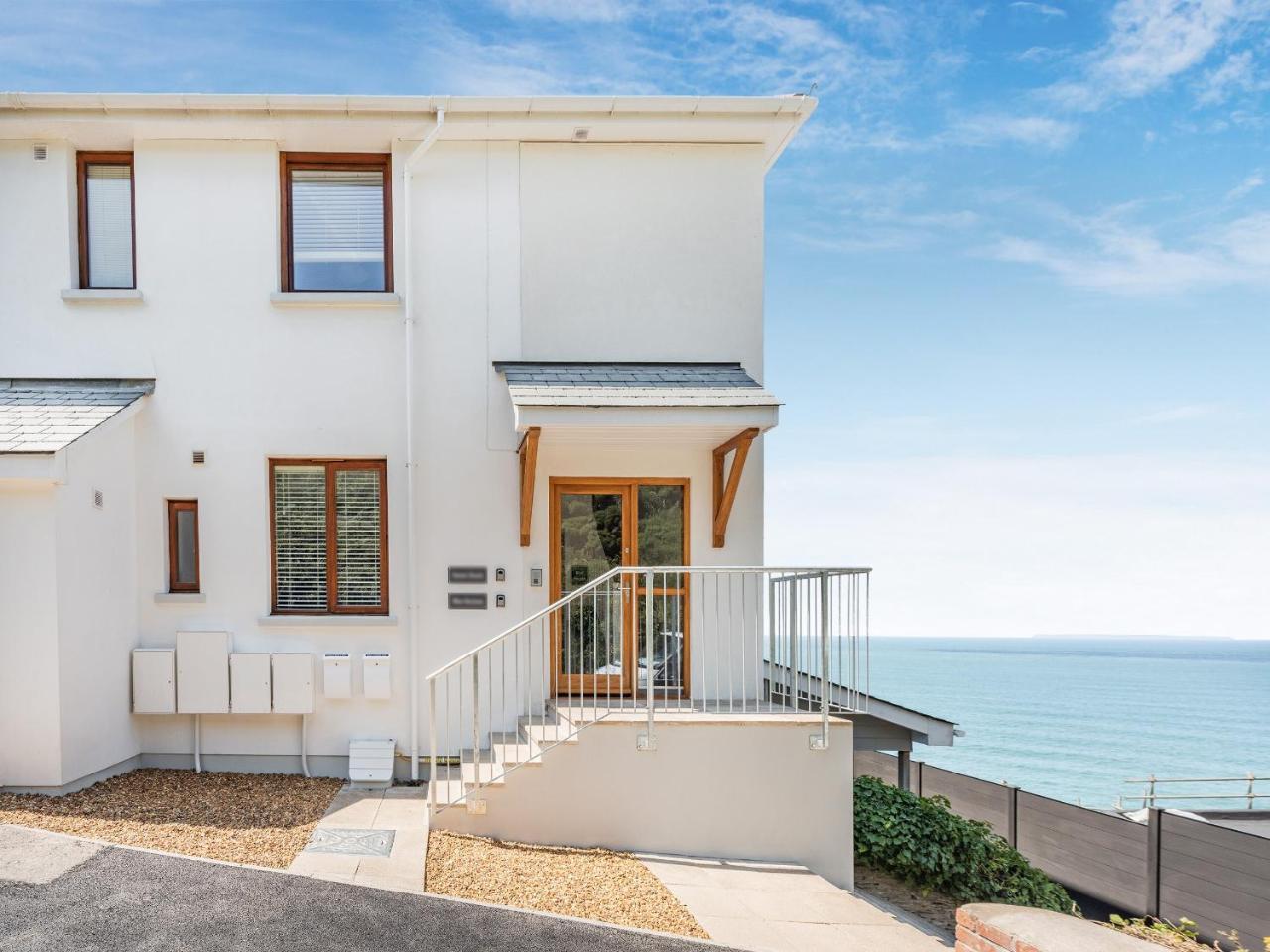 Sunset Beach Uk42994 - carbon neutral hotel in Unknown City