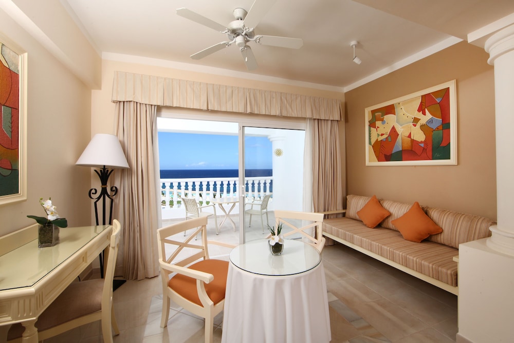 Bahia Principe Luxury Runaway Bay AI Adults Only