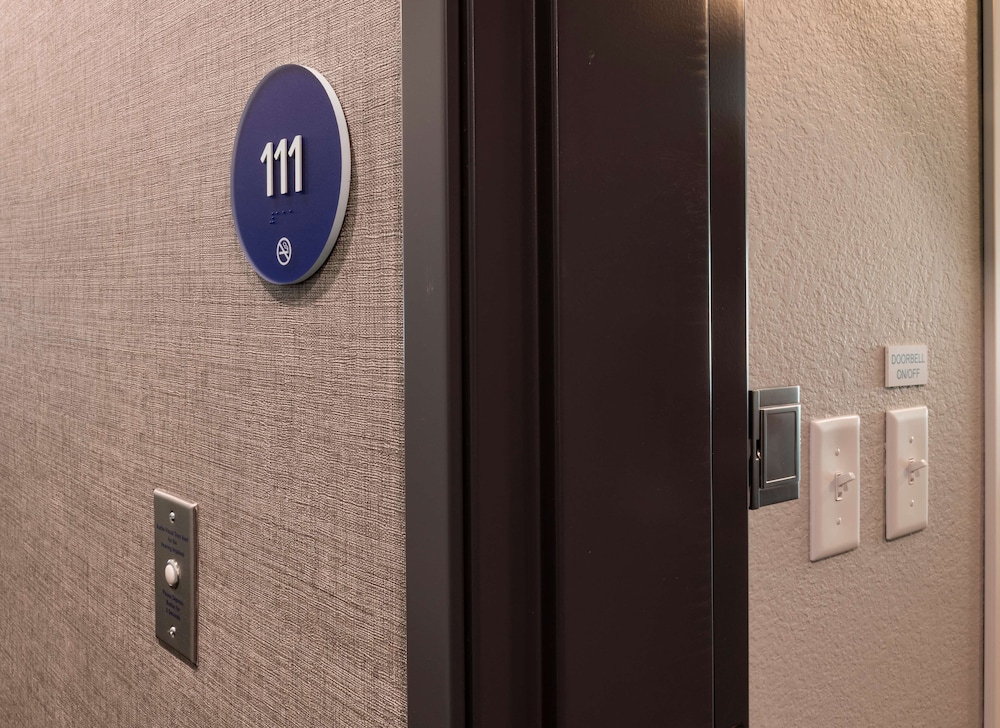 Tru By Hilton Phoenix Glendale Westgate AZ - photo 5